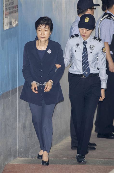 韓國總統坐牢